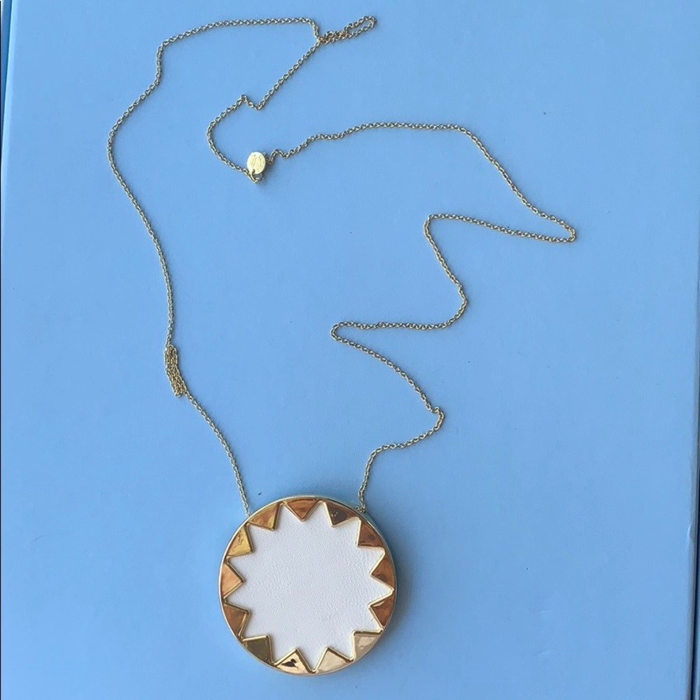 HAUSE of HARLOW necklace